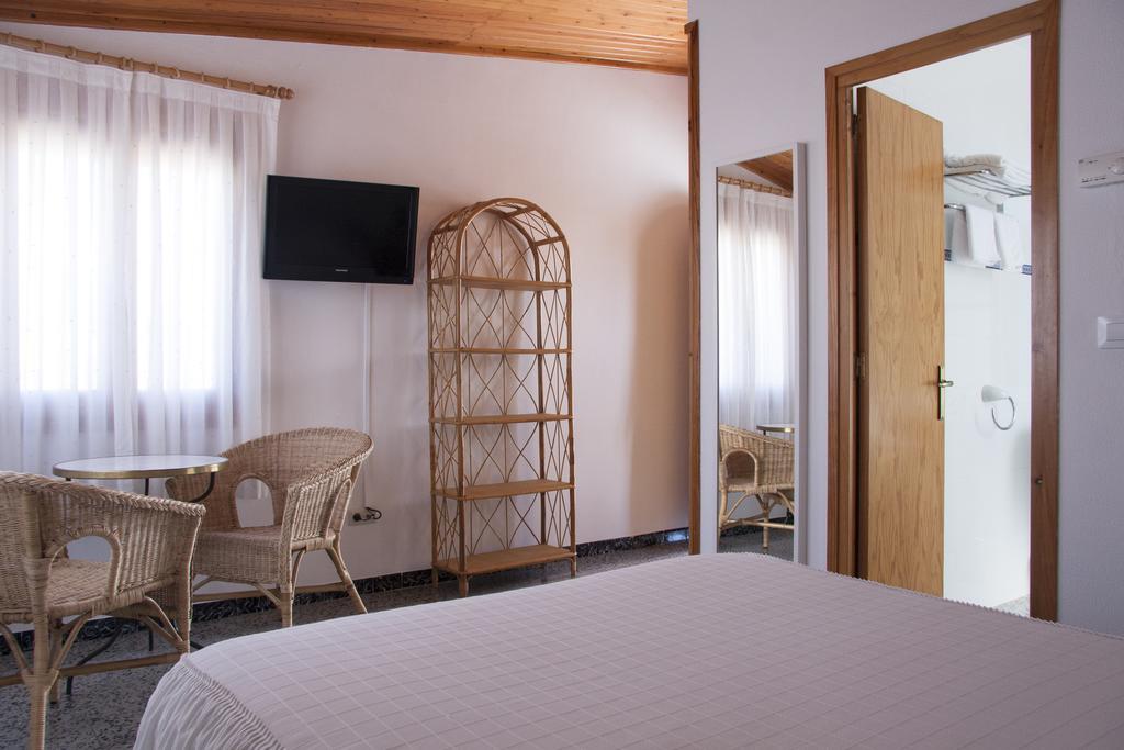 Hostal La Florida Llança Zimmer foto